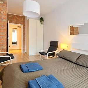 lovely-apartment.krakowhotelspoland.com/